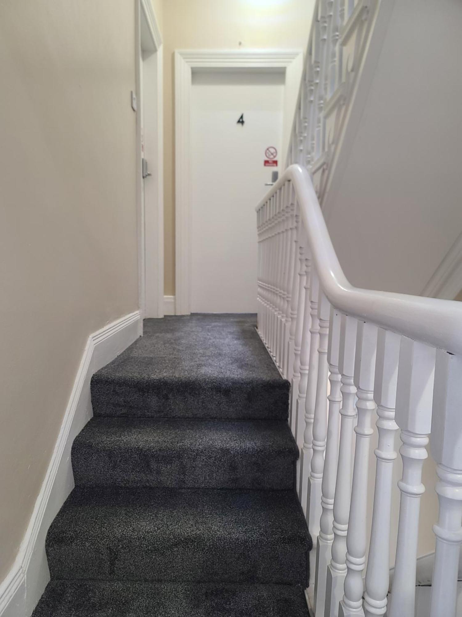 Roskeen Townhouse Белфаст Екстер'єр фото